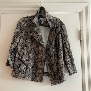 JOSEPH RIBKOFF light weight 3/4 inch sleeve jacket-Size 10